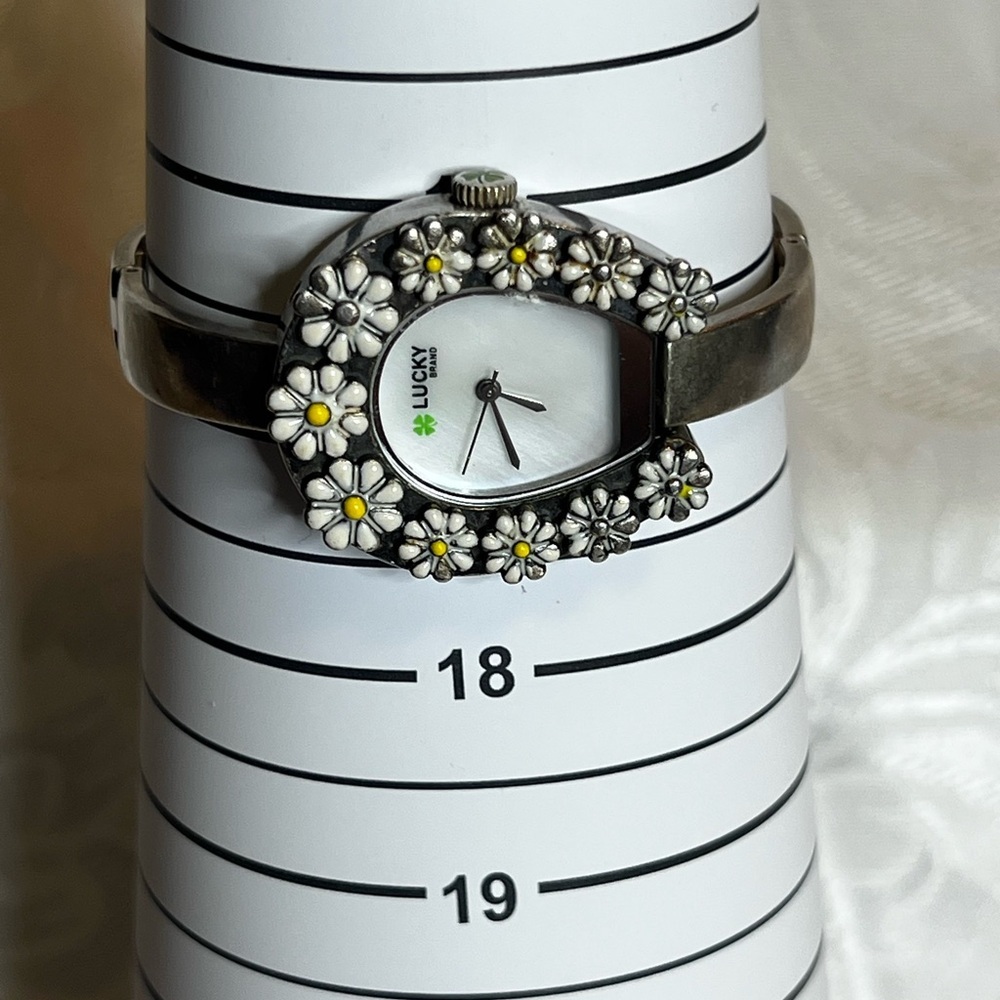 Lucky Brand Watch Mother of Pearl Face Horseshoe Brass Tone Floral, Runs Great, - Picture 2 of 6